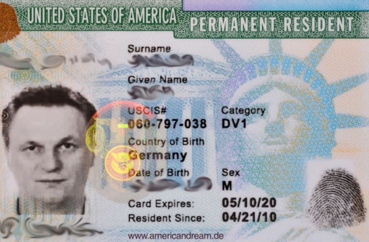 Документы в сша. Green Card. Permanent Resident Card USA. Грин карта Германия. Грин карт в Америку фото.